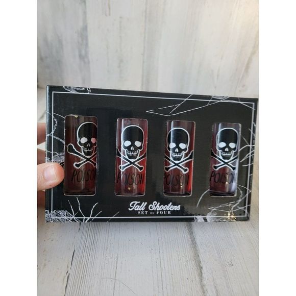 TMD Holdings Tall skull Shot glass set Halloween - Picture 2 of 7